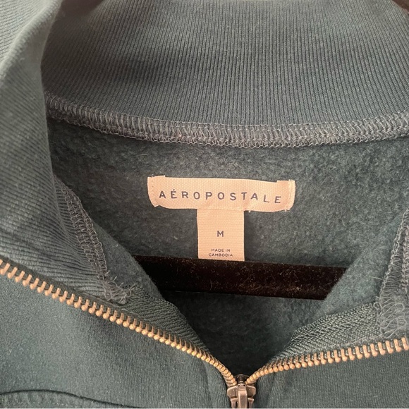 Preppy New York soho athletics Green Half-Zip Sweater - Picture 7 of 10